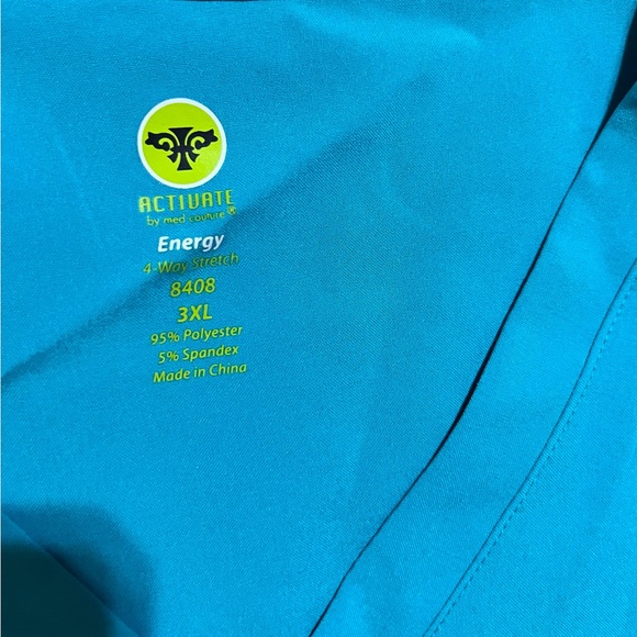 Plus Size Scrubs 2 pants and 1 top - Picture 2 of 9